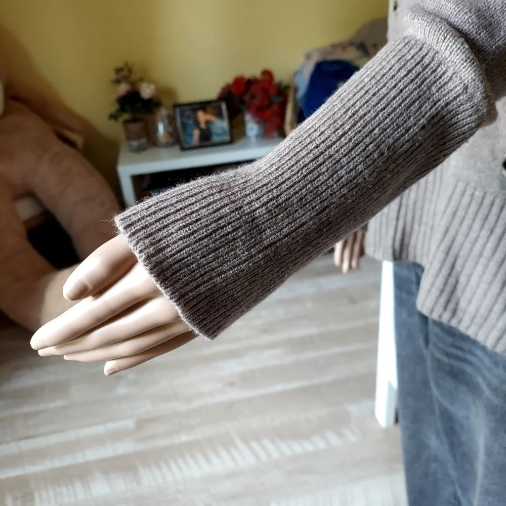 autumn cashmere Distressed Crew Neck Sweater - Picture 7 of 15